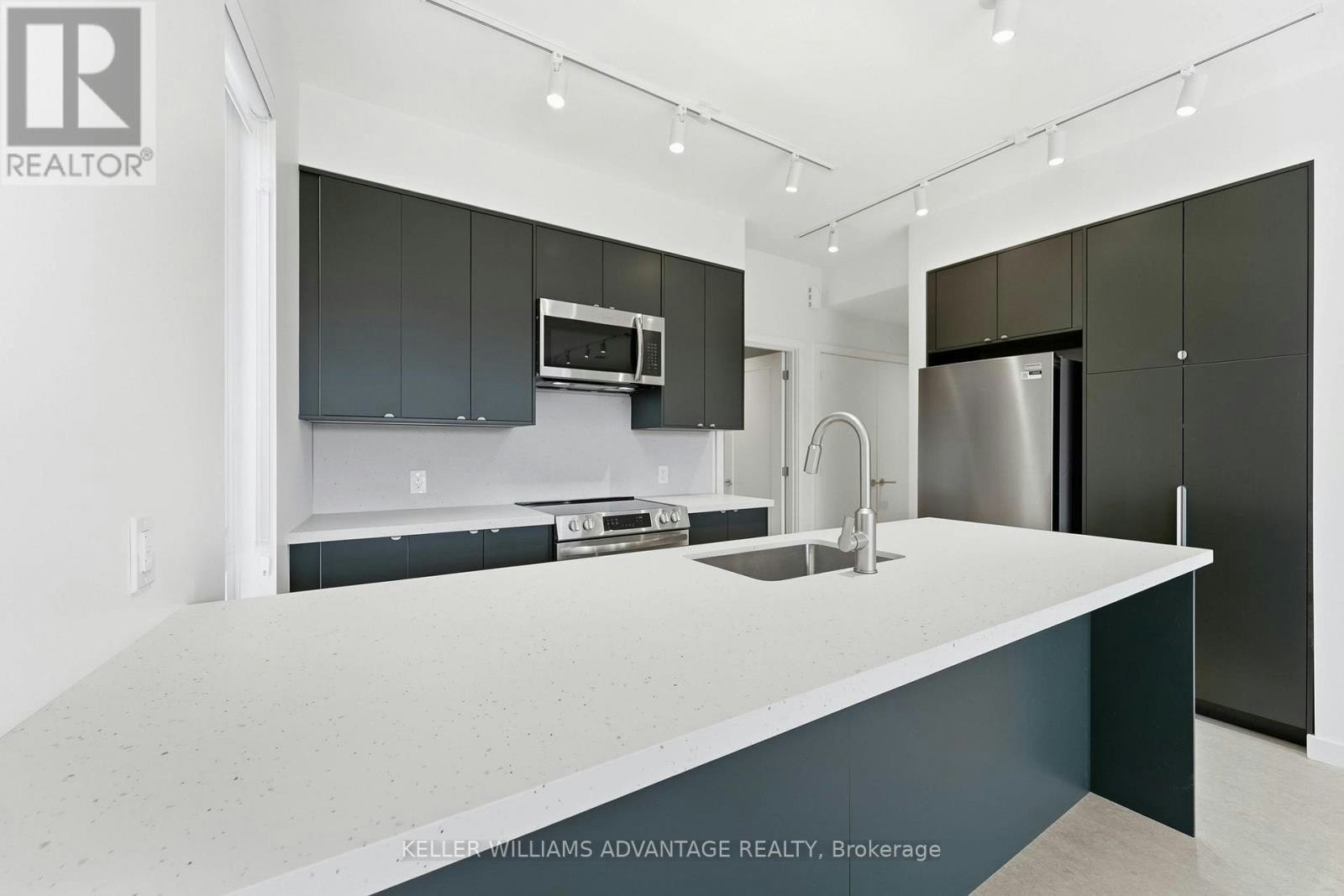 D-616 Delaware Avenue N, Toronto, ON, M6H 2V2 - 4
