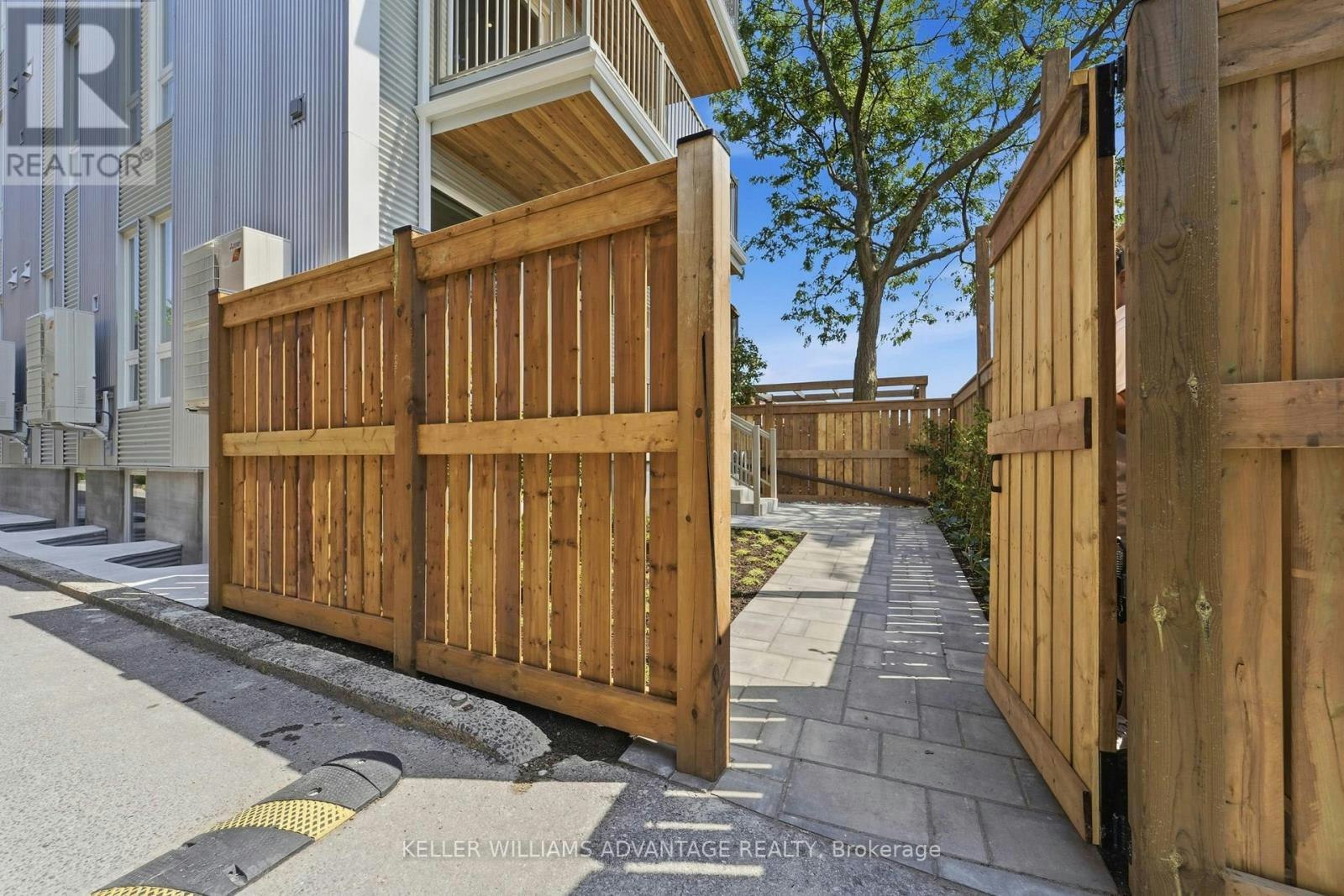 D-616 Delaware Avenue N, Toronto, ON, M6H 2V2 - 14