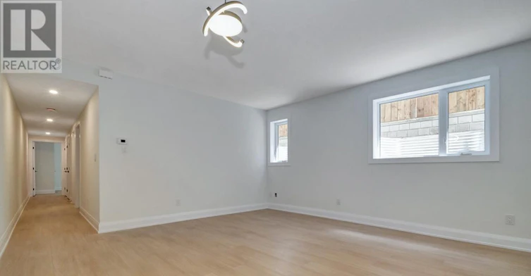 B-533 Broadhead Avenue, Ottawa, ON, K1Z 5R9 - 5