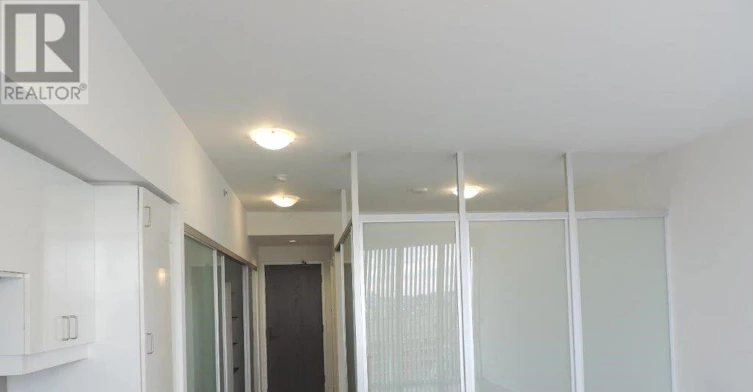1702-426 University Avenue, Toronto, ON, M5G 1S9 - 5