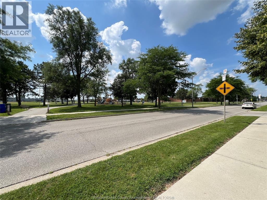 6563 Thornberry, Windsor, ON, N8T 3A6 - 21