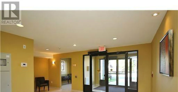 401-14 Norice Street, Ottawa, ON, K2G 2X4 - 2