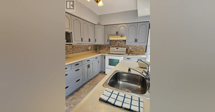 86 Victoria Street N, Woodstock, ON, N4S 6V3 - 8