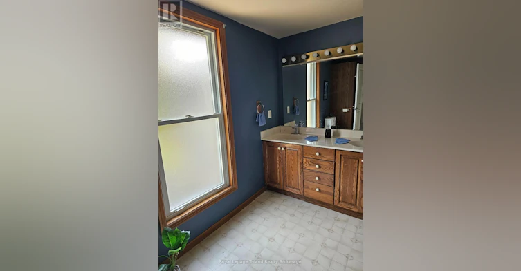 86 Victoria Street N, Woodstock, ON, N4S 6V3 - 13