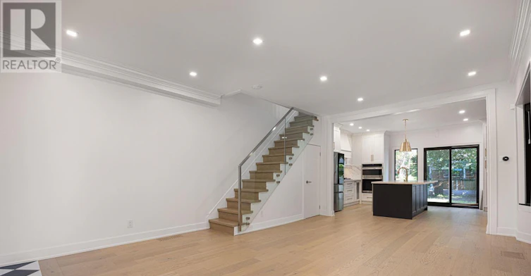 82 Frizzell Avenue, Toronto, ON, M4J 1E3 - 11