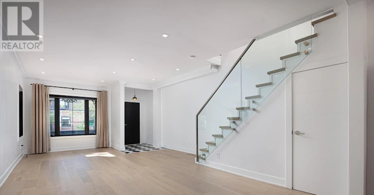 82 Frizzell Avenue, Toronto, ON, M4J 1E3 - 6