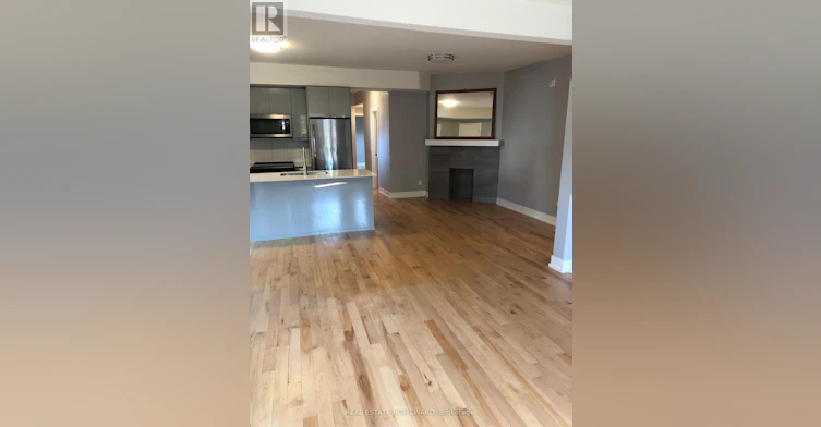 3-2174 Queen Street E, Toronto, ON, M4E 1E4 - 2