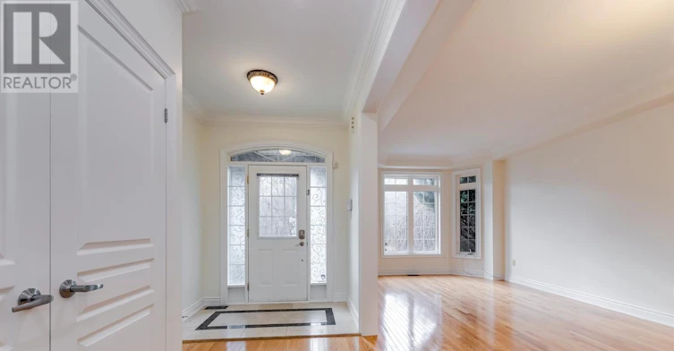 285 Great Lakes Boulevard, Oakville, ON, L6L 6V2 - 3