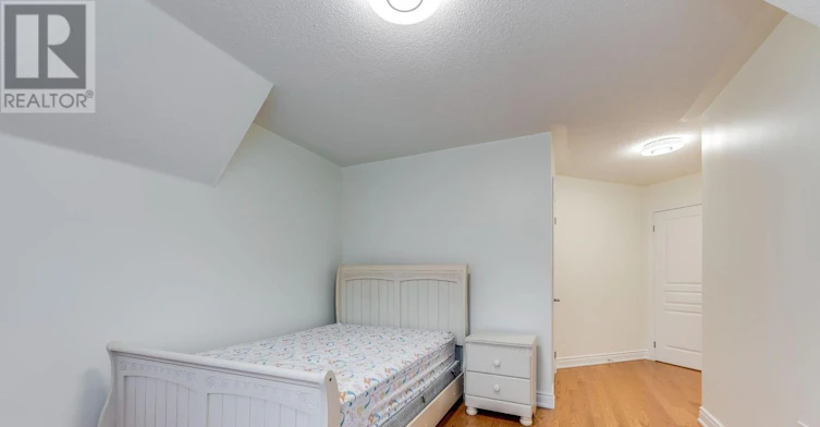 285 Great Lakes Boulevard, Oakville, ON, L6L 6V2 - 28