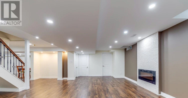 285 Great Lakes Boulevard, Oakville, ON, L6L 6V2 - 35