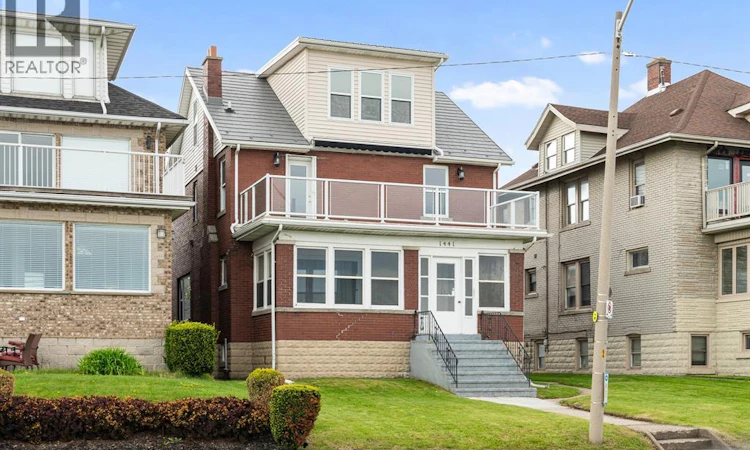 1441 Riverside Drive East