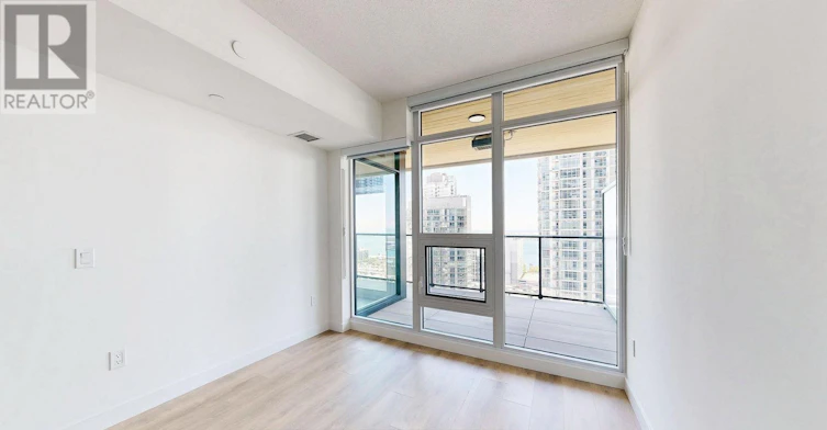 5206-1 Concord Cityplace Way, Toronto, ON, M5V 0X3 - 3