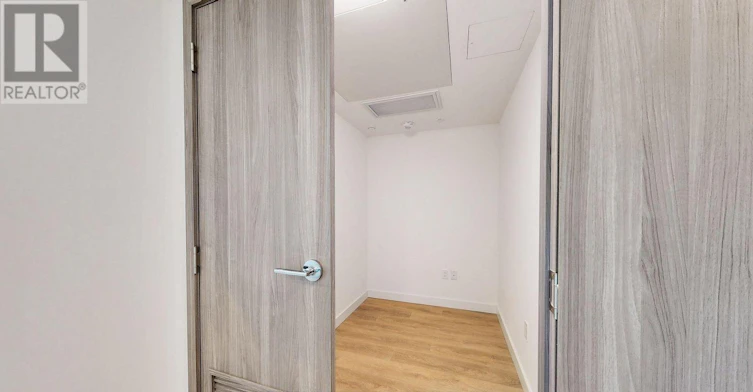 5206-1 Concord Cityplace Way, Toronto, ON, M5V 0X3 - 7