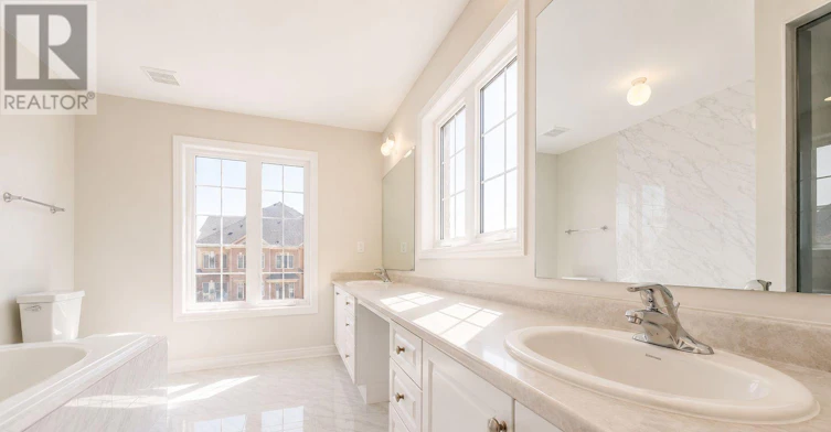 539 Settlers Road W, Oakville, ON, L6M 0N7 - 10