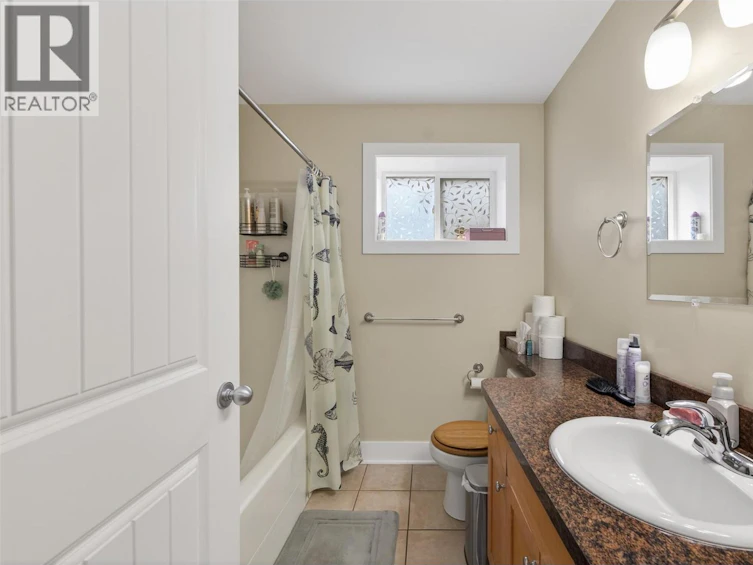 120 Kootenay Avenue, Castlegar, BC, V1N 4H4 - 32