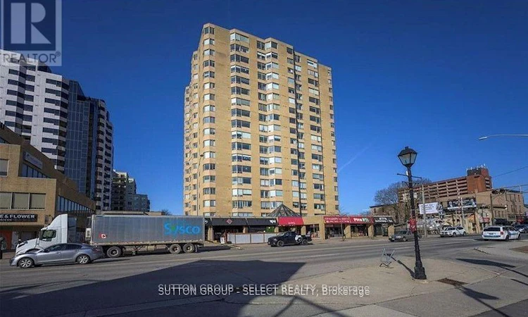 1605-695 Richmond Street