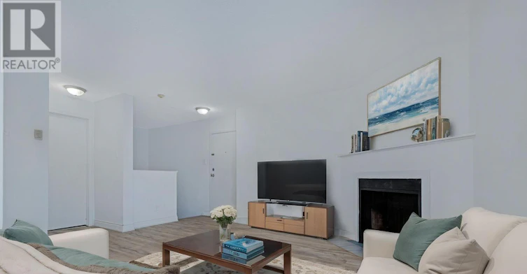 403-1589 St Bernard Street, Ottawa, ON, K1T 3H7 - 9