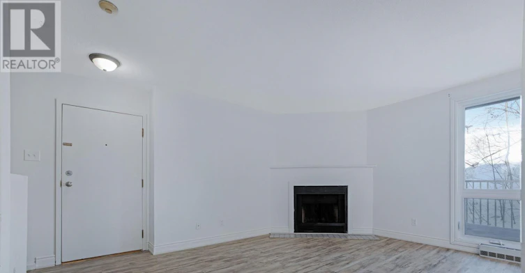403-1589 St Bernard Street, Ottawa, ON, K1T 3H7 - 4