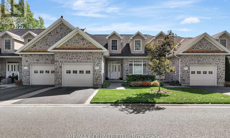 24 Gracefield Lane