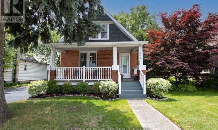 4273 Colonel Talbot Road N