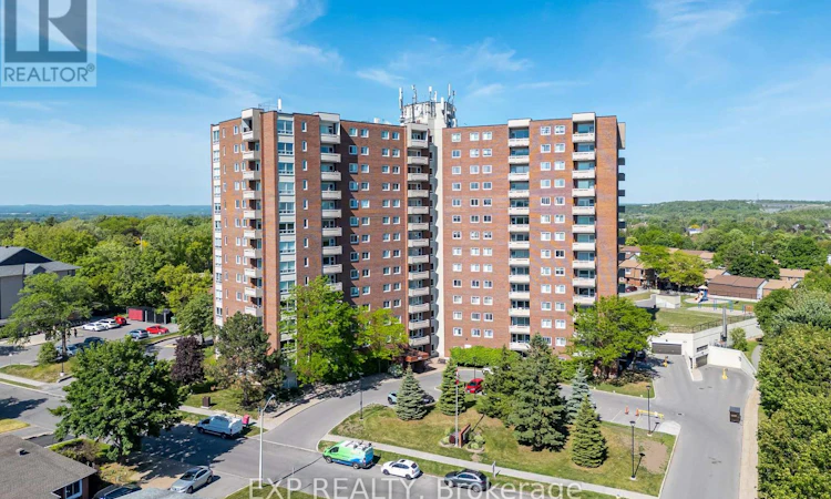 203-915 Elmsmere Road