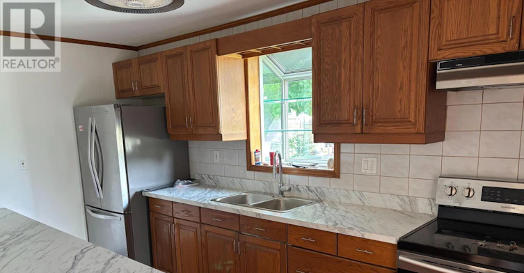 UPPER-5648 Royal Manor Drive, Niagara Falls, ON, L2G 1E8 - 3