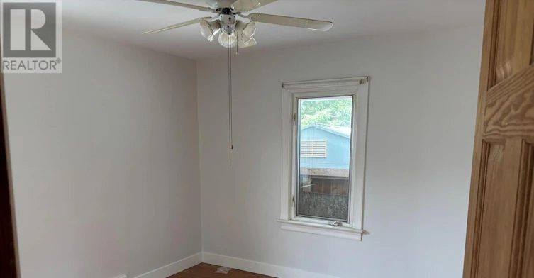 UPPER-5648 Royal Manor Drive, Niagara Falls, ON, L2G 1E8 - 11