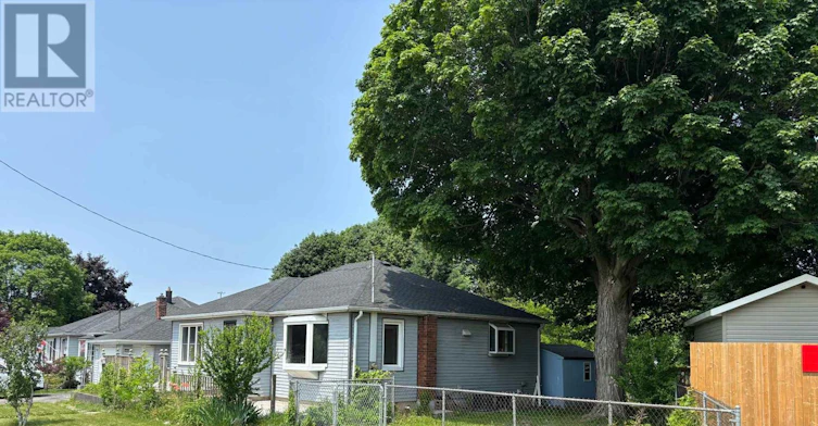 UPPER-5648 Royal Manor Drive, Niagara Falls, ON, L2G 1E8 - 12