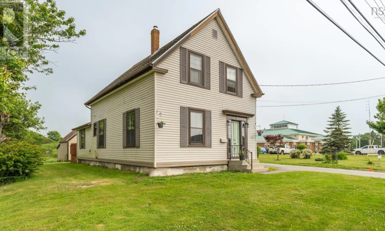 233 Pleasant Street