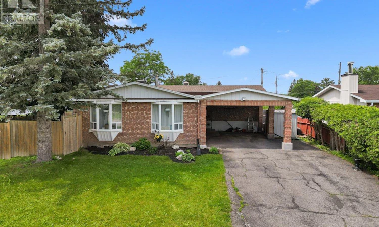 396 Hatfield Crescent