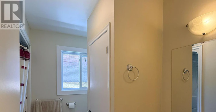 6780 Hagar Avenue, Niagara Falls, ON, L2G 5M4 - 9