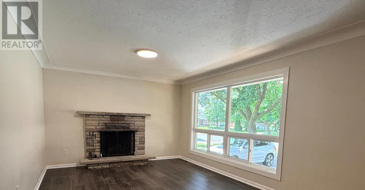 6780 Hagar Avenue, Niagara Falls, ON, L2G 5M4 - 3