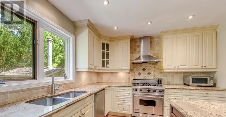 2251 Bennington Gate, Oakville, ON, L6J 5Z3 - 15