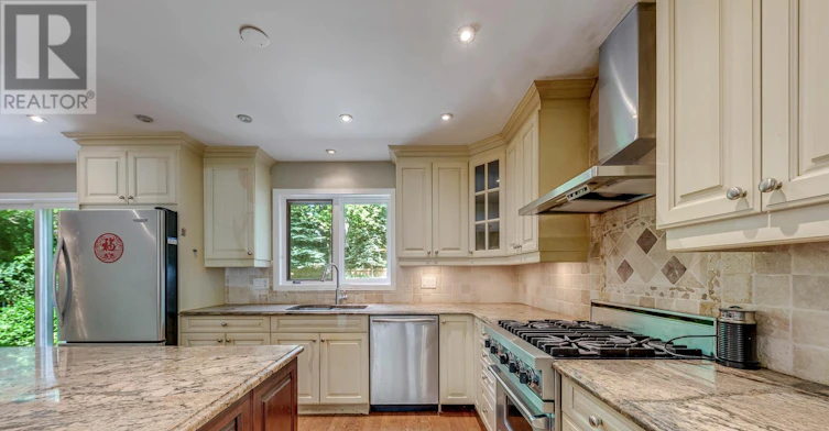 2251 Bennington Gate, Oakville, ON, L6J 5Z3 - 13