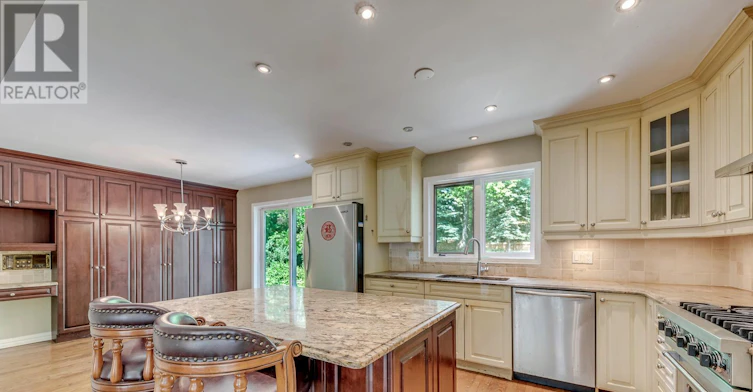 2251 Bennington Gate, Oakville, ON, L6J 5Z3 - 12
