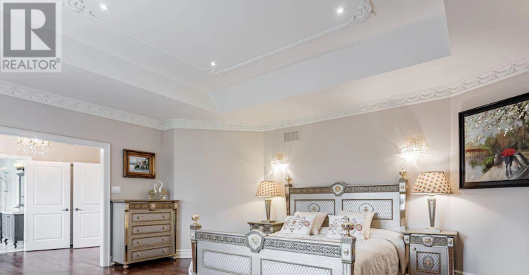 15 Royal Oak Drive, Toronto, ON, M3C 2M3 - 11