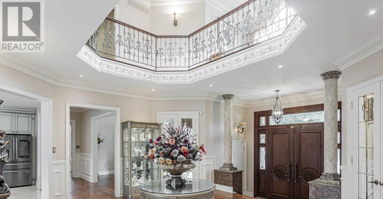 15 Royal Oak Drive, Toronto, ON, M3C 2M3 - 2