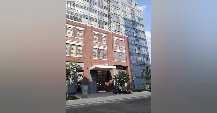 203-181 Huron Street, Toronto, ON, M5T 0C1