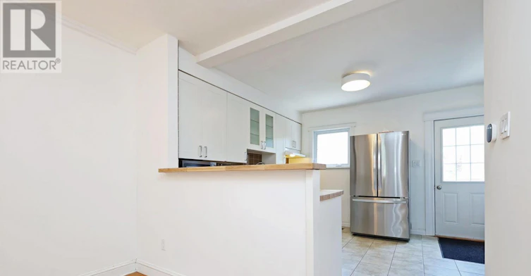 21 Curzon Street, Toronto, ON, M4M 3B3 - 8
