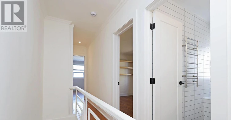 21 Curzon Street, Toronto, ON, M4M 3B3 - 13