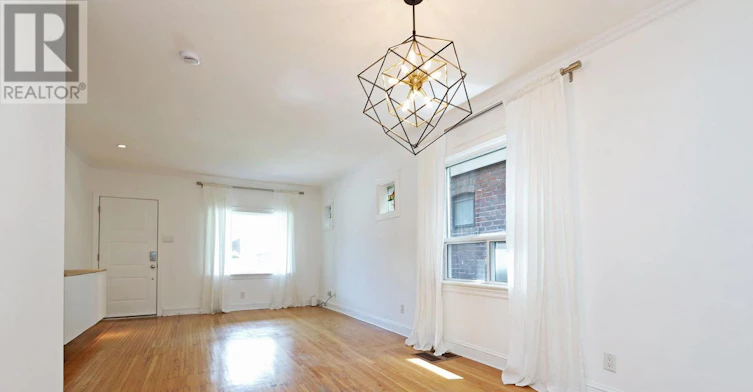 21 Curzon Street, Toronto, ON, M4M 3B3 - 7