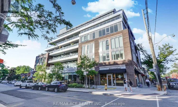 206-1960 Queen Street