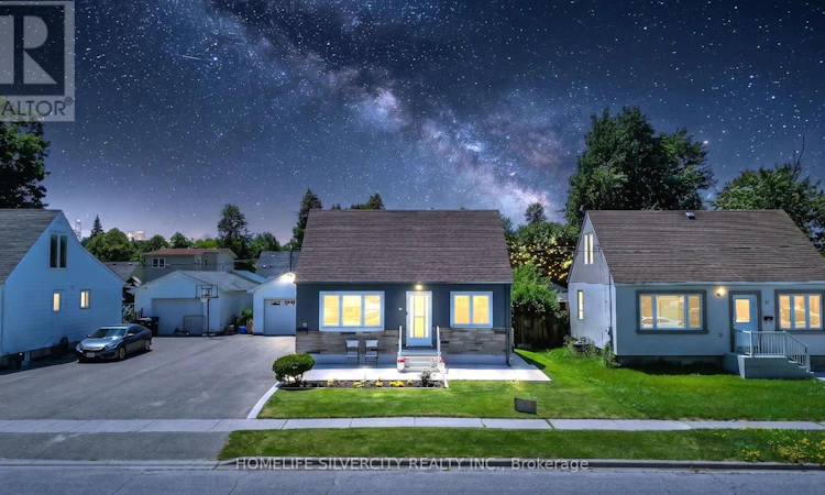 19 Pleasantview Avenue