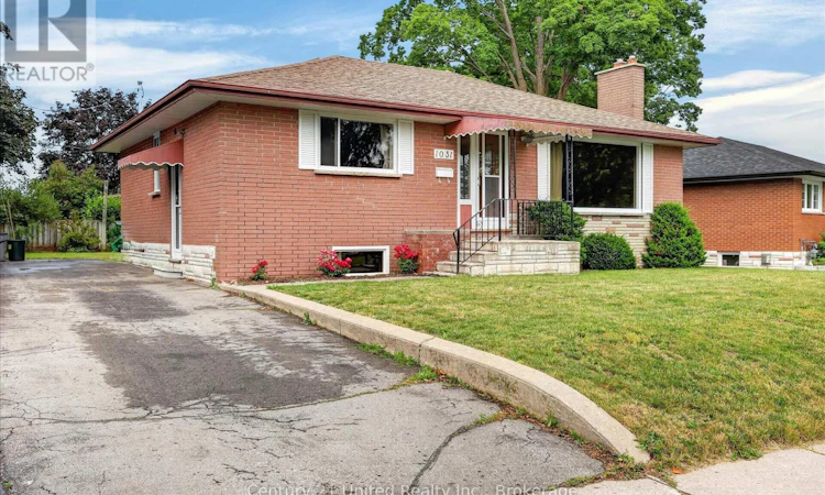1031 Oriole Drive