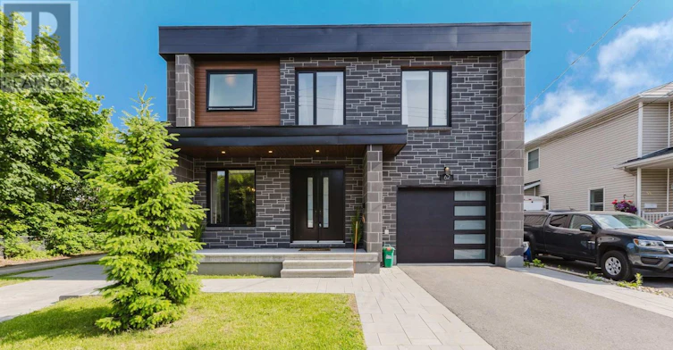 A-62 Columbus Avenue, Ottawa, ON, K1K 1R3