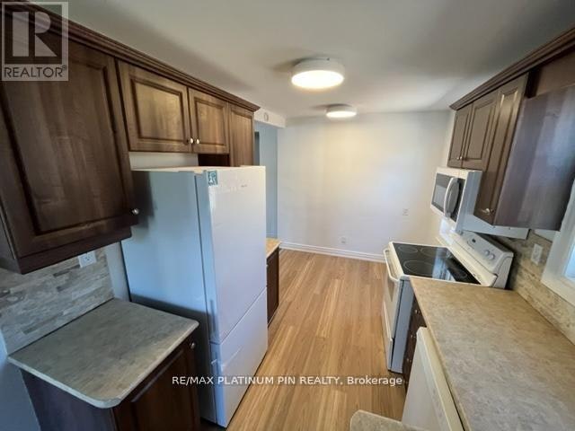 293 Ellerslie Avenue, Toronto, ON, M2R 1B6 - 5