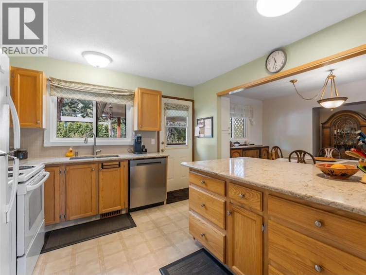 3430 Liard Court, West Kelowna, BC, V4T 1B6 - 13