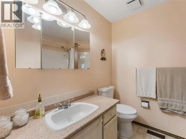 3430 Liard Court, West Kelowna, BC, V4T 1B6 - 15