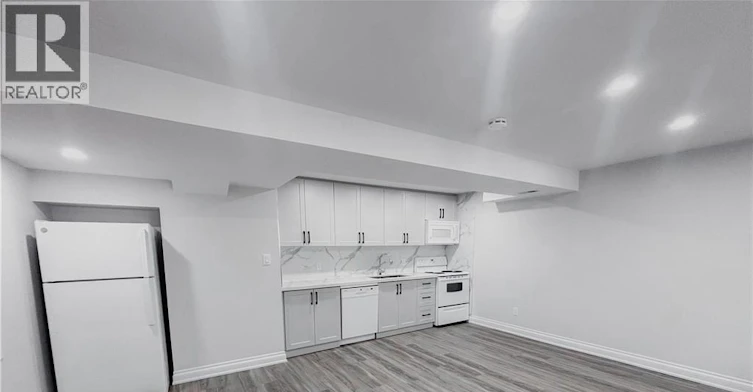 Lower-15 Westchester Place, Kitchener, ON, N2B 3M6 - 6