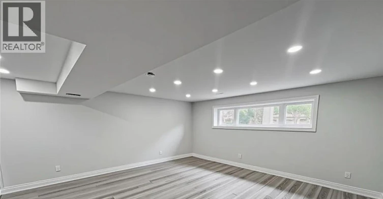 Lower-15 Westchester Place, Kitchener, ON, N2B 3M6 - 5